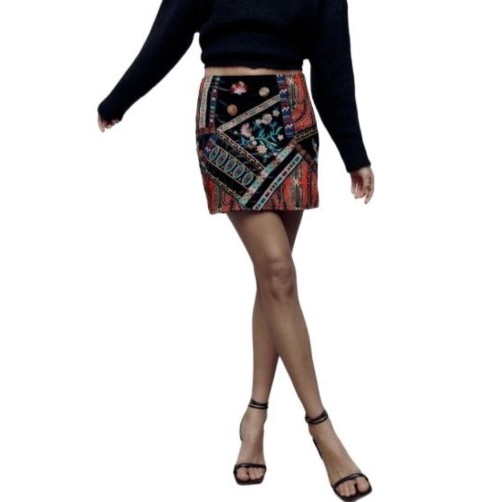 Zara Womens Black Velvet Multicolor Embroidered Mini Skirt Size Small